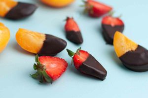 Как сделать фрукты в шоколаде