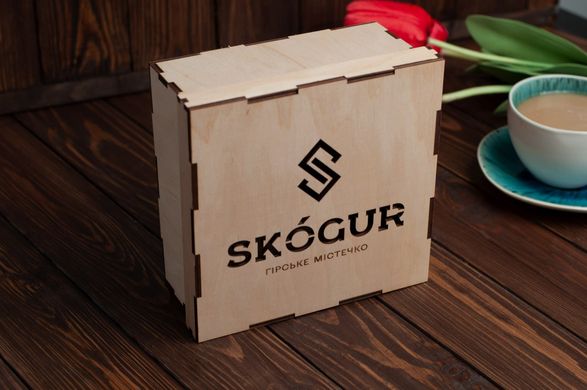 Набор конфет "SKOGUR" (деревянная коробка) – 500 г